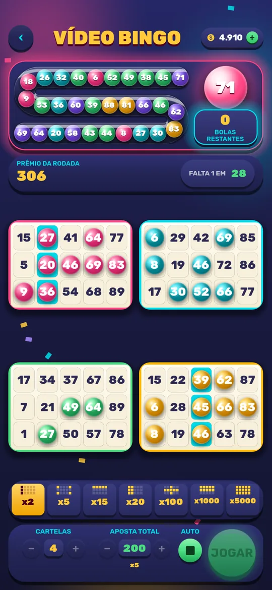 Mesa do Vídeo Bingo do Bingo Club com quatro cartelas, o tubo de bolas e a escada de prêmios